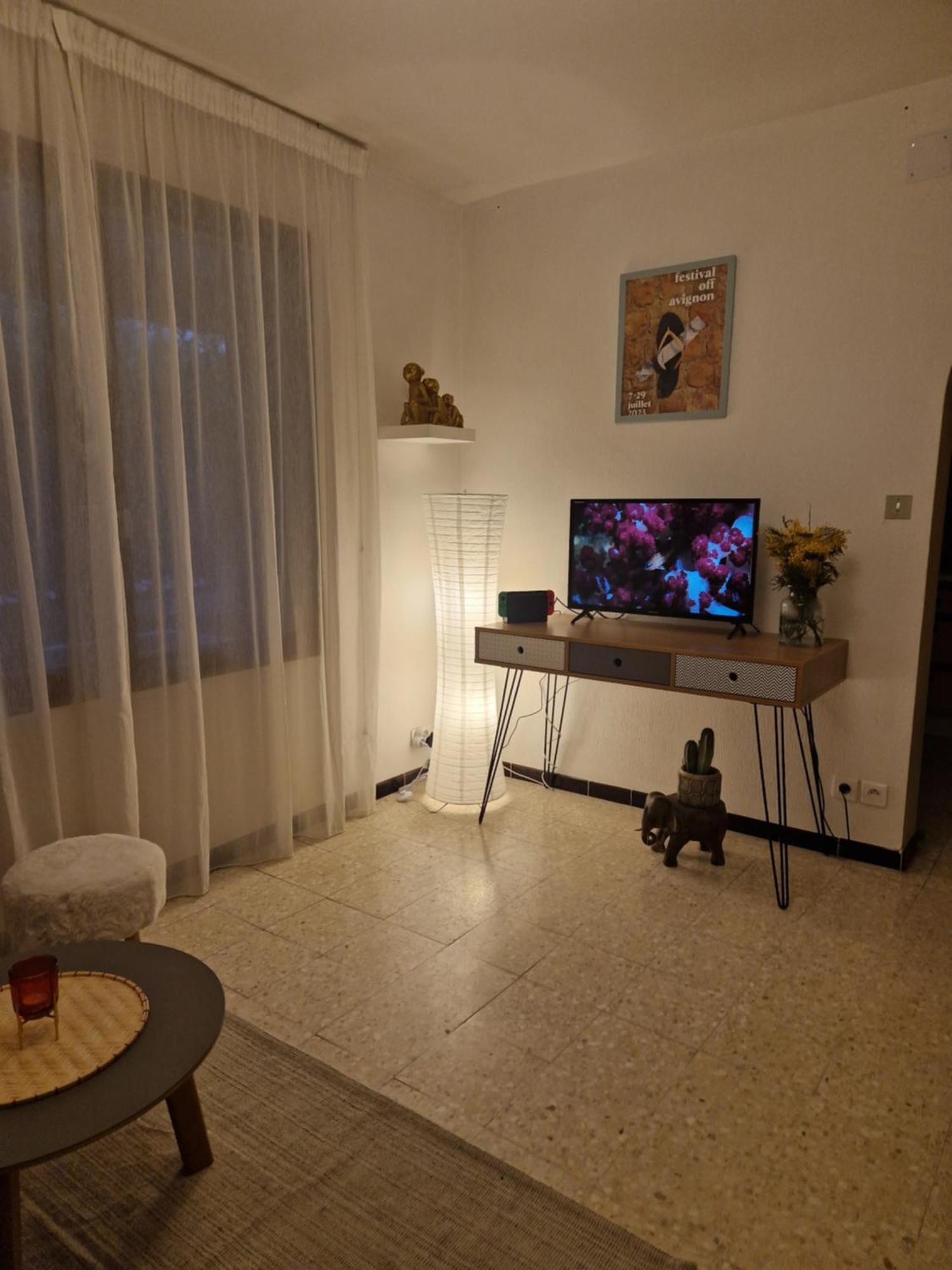 Appartement 4 Personnes อาวีญง ภายนอก รูปภาพ